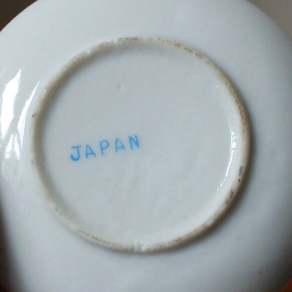 Vintage Unknown Brand Miniature Dollhouse Porcelain Floral Accent Tea Set - Picture 4 of 5